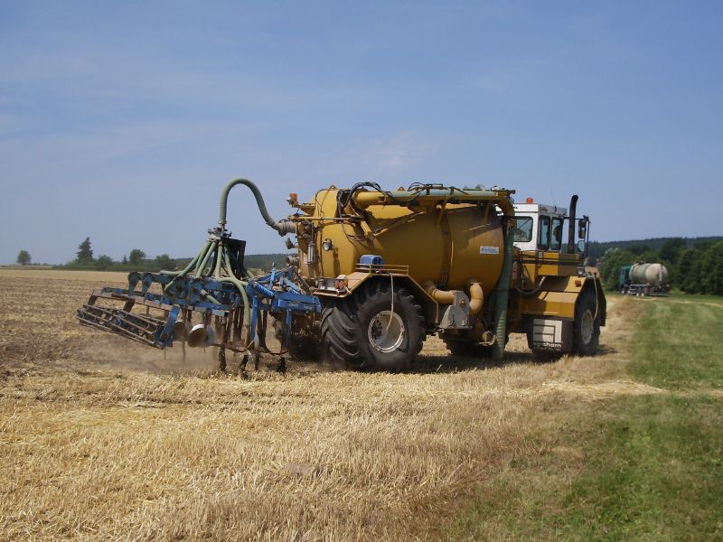 bilder/30_9_2005/jaguar_fendt_w50_3.jpg